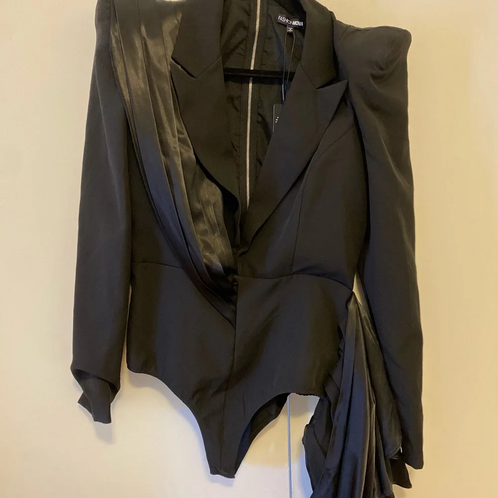 Black Asymmetrical Draped Blazer Dress - Picture 9 of 10